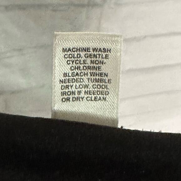 Cato Woman Black and Brown Animal Print Skirt and Top Set, Size 26W, Pre-owned - Picture 8 of 9